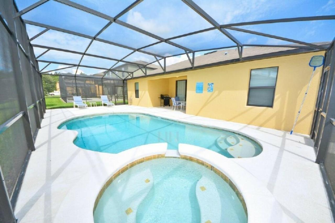 Make Memories With Your Family And Friends In This Beautiful Home 1014 Loughman Exterior photo